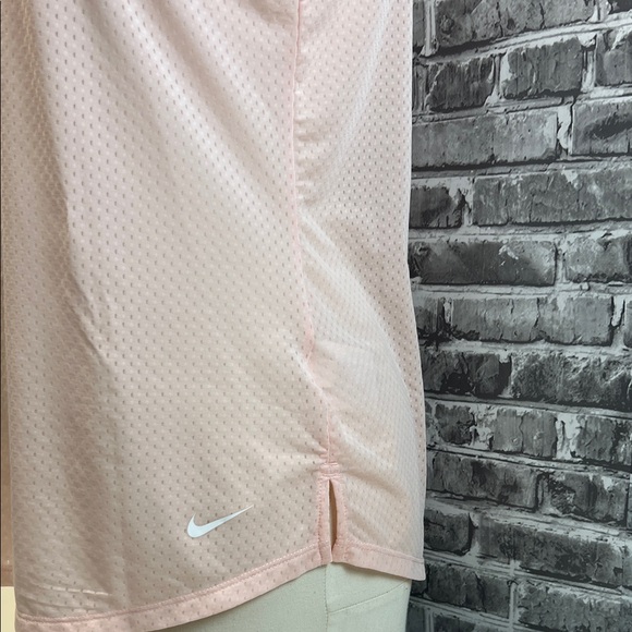 Nike Light Pink Tank‎ Top for Women - Picture 2 of 11